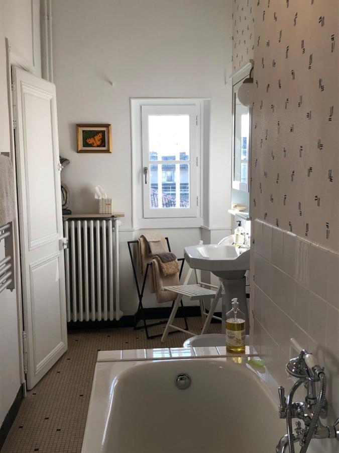 Beautifully Renovated Rooms On Place New York Angoulême Exteriör bild